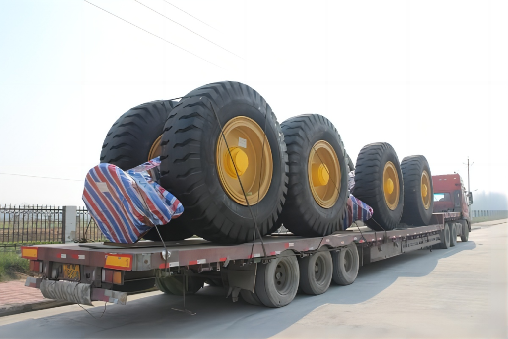 Tyred Yacht Crane